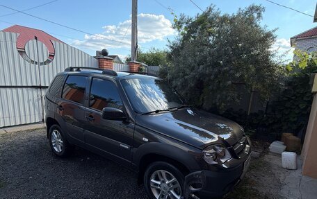 Chevrolet Niva I рестайлинг, 2013 год, 670 000 рублей, 3 фотография