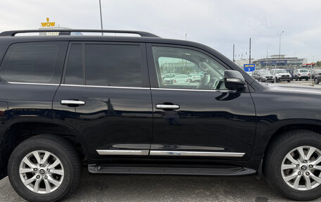 Toyota Land Cruiser 200, 2018 год, 8 000 000 рублей, 4 фотография