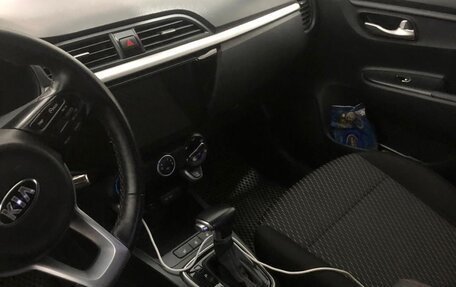 KIA Rio IV, 2020 год, 1 350 000 рублей, 3 фотография
