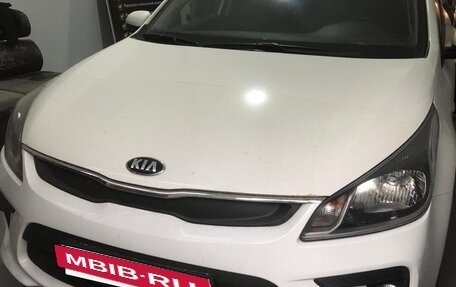 KIA Rio IV, 2020 год, 1 350 000 рублей, 2 фотография