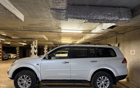 Mitsubishi Pajero Sport II рестайлинг, 2013 год, 1 950 000 рублей, 7 фотография