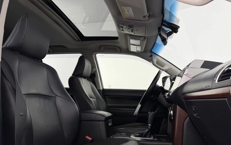 Toyota Land Cruiser Prado 150 рестайлинг 2, 2016 год, 3 450 000 рублей, 23 фотография