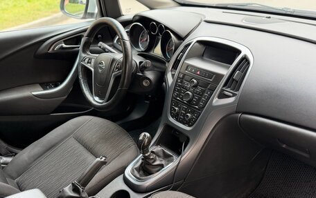 Opel Astra J, 2013 год, 550 000 рублей, 6 фотография
