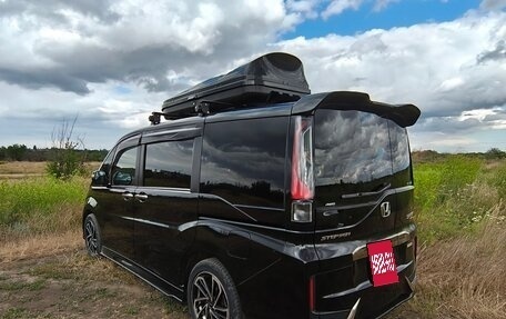 Honda Stepwgn IV, 2016 год, 2 065 000 рублей, 15 фотография