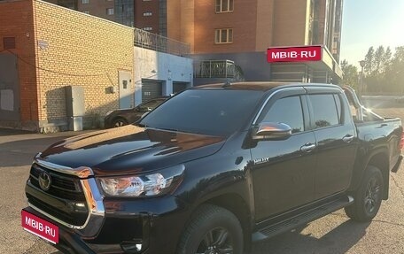 Toyota Hilux VIII, 2020 год, 3 400 000 рублей, 1 фотография
