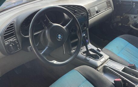 BMW 3 серия, 1993 год, 232 000 рублей, 10 фотография
