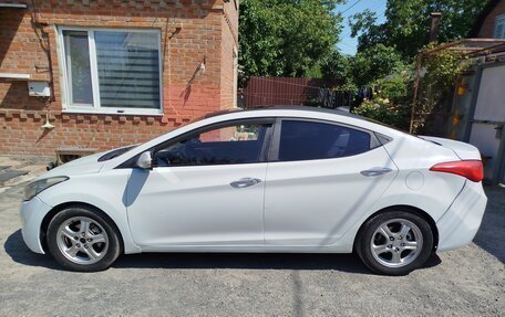 Hyundai Avante, 2011 год, 707 000 рублей, 2 фотография