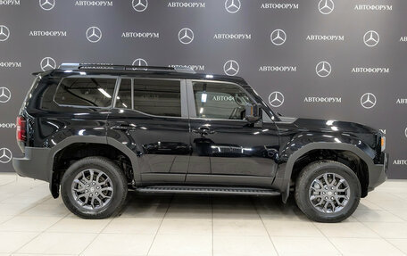 Toyota Land Cruiser Prado, 2024 год, 8 300 000 рублей, 4 фотография