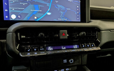 Toyota Land Cruiser Prado, 2024 год, 8 300 000 рублей, 25 фотография