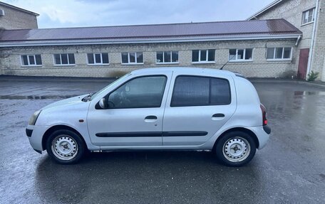 Renault Clio III, 2002 год, 350 000 рублей, 2 фотография