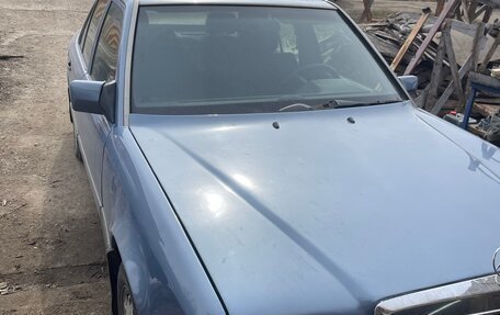 Mercedes-Benz W124, 1985 год, 500 000 рублей, 2 фотография