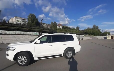 Toyota Land Cruiser 200, 2018 год, 7 200 000 рублей, 2 фотография