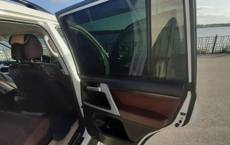Toyota Land Cruiser 200, 2018 год, 7 200 000 рублей, 16 фотография