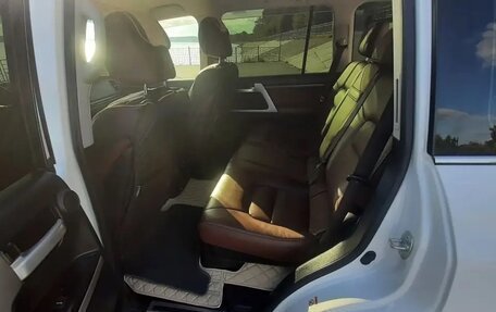 Toyota Land Cruiser 200, 2018 год, 7 200 000 рублей, 12 фотография