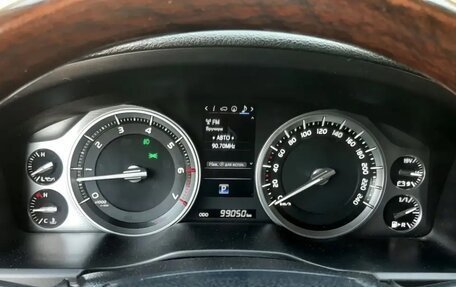 Toyota Land Cruiser 200, 2018 год, 7 200 000 рублей, 19 фотография