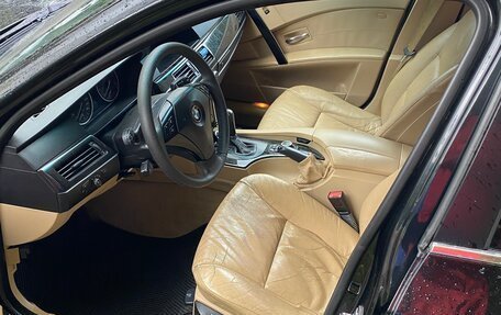 BMW 5 серия, 2004 год, 600 000 рублей, 14 фотография