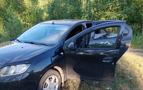 Renault Logan II, 2014 год, 550 000 рублей, 2 фотография