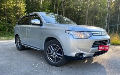 Mitsubishi Outlander III рестайлинг 3, 2013 год, 1 150 000 рублей, 1 фотография