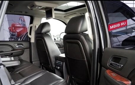 Cadillac Escalade III, 2010 год, 1 799 999 рублей, 20 фотография