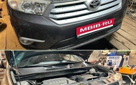 Toyota Highlander III, 2011 год, 2 040 000 рублей, 15 фотография