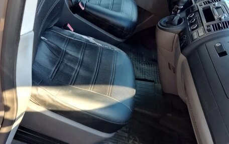 Volkswagen Transporter T5 рестайлинг, 2013 год, 1 481 010 рублей, 4 фотография