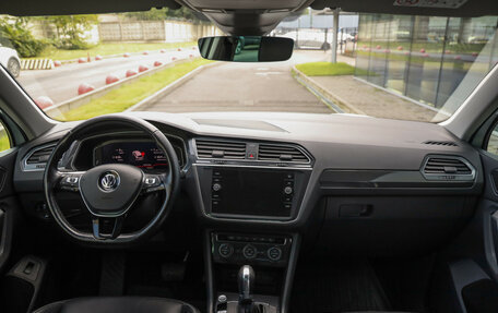Volkswagen Tiguan II, 2019 год, 2 499 000 рублей, 11 фотография