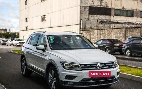 Volkswagen Tiguan II, 2019 год, 2 499 000 рублей, 5 фотография