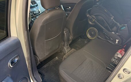 Renault Logan II, 2015 год, 655 000 рублей, 4 фотография
