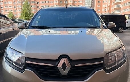 Renault Logan II, 2015 год, 655 000 рублей, 8 фотография