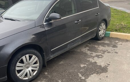 Volkswagen Passat B6, 2007 год, 400 000 рублей, 2 фотография