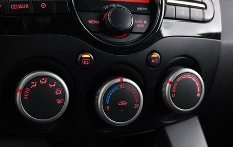 Mazda 2 III, 2010 год, 677 077 рублей, 13 фотография