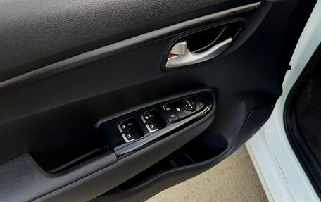KIA Rio IV, 2018 год, 1 245 000 рублей, 9 фотография
