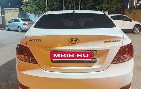 Hyundai Solaris II рестайлинг, 2013 год, 475 000 рублей, 2 фотография