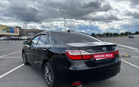 Toyota Camry, 2017 год, 1 820 000 рублей, 3 фотография