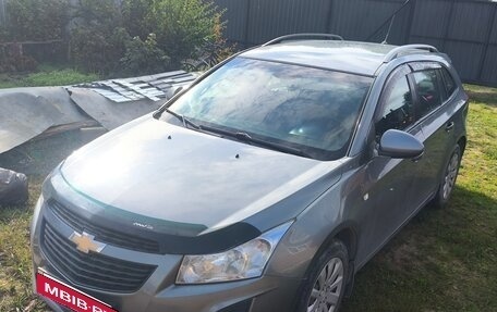 Chevrolet Cruze II, 2013 год, 695 000 рублей, 2 фотография