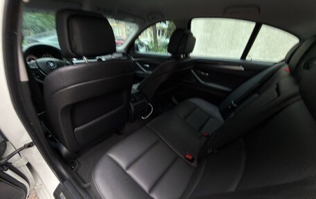 BMW 5 серия, 2012 год, 2 100 000 рублей, 13 фотография