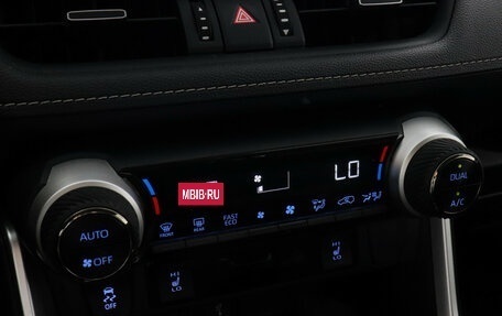 Toyota RAV4, 2021 год, 3 580 000 рублей, 14 фотография