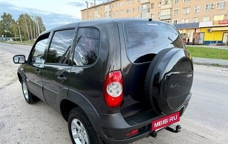 Chevrolet Niva I рестайлинг, 2013 год, 525 000 рублей, 3 фотография