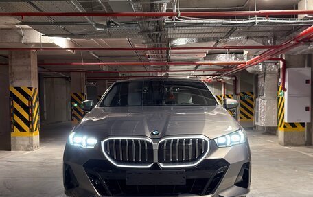 BMW 5 серия, 2025 год, 7 350 000 рублей, 2 фотография