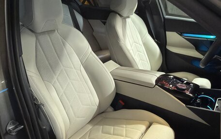 BMW 5 серия, 2025 год, 7 350 000 рублей, 12 фотография
