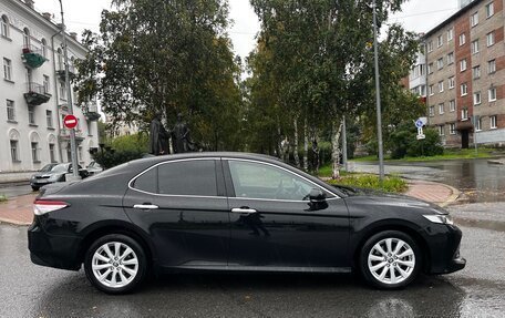 Toyota Camry, 2018 год, 2 800 000 рублей, 7 фотография