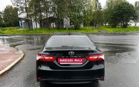 Toyota Camry, 2018 год, 2 800 000 рублей, 5 фотография