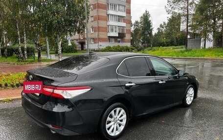 Toyota Camry, 2018 год, 2 800 000 рублей, 3 фотография