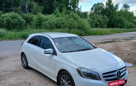Mercedes-Benz A-Класс, 2014 год, 1 750 000 рублей, 2 фотография