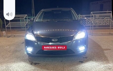 KIA cee'd I рестайлинг, 2010 год, 860 000 рублей, 11 фотография