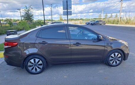 KIA Rio III рестайлинг, 2015 год, 900 000 рублей, 3 фотография
