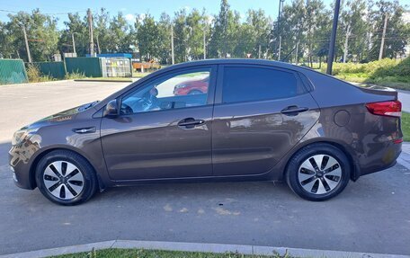 KIA Rio III рестайлинг, 2015 год, 900 000 рублей, 2 фотография