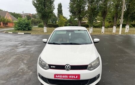 Volkswagen Polo VI (EU Market), 2010 год, 640 000 рублей, 1 фотография