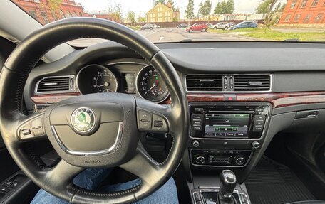 Skoda Superb III рестайлинг, 2013 год, 900 000 рублей, 7 фотография