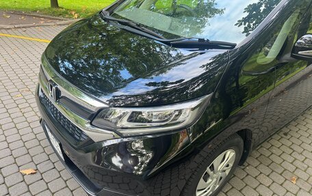 Honda Freed II, 2020 год, 1 500 000 рублей, 10 фотография